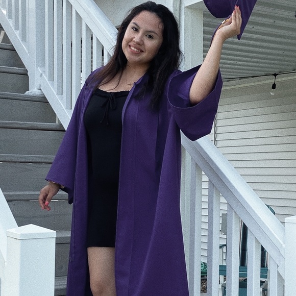 Meet your Posher, Isabelle - Picture 2 of 2